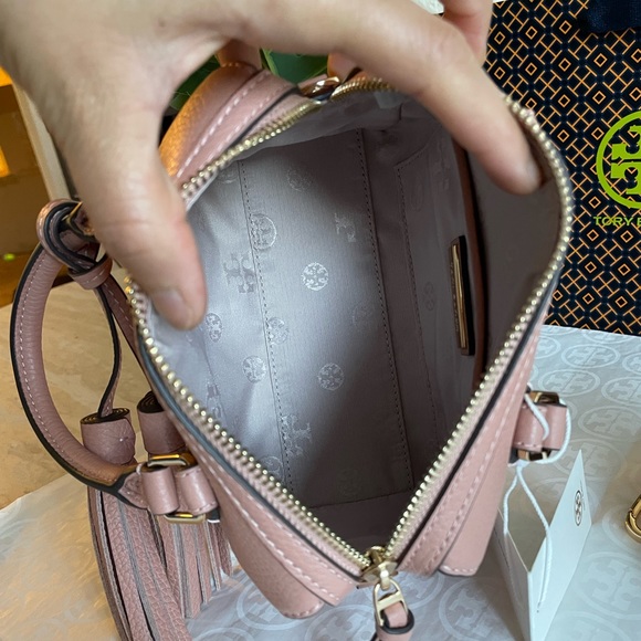 New , Authentic thea web satchel crossbody bag - Picture 13 of 17